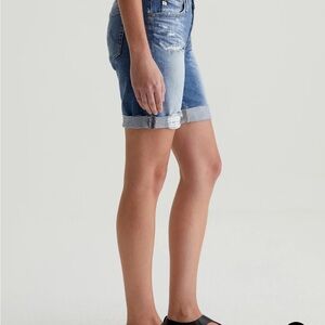 AG Nikki Short 28 regular